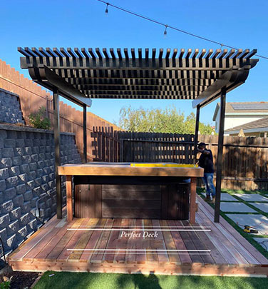 Cedar Decking in Sunland-Tujunga, CA