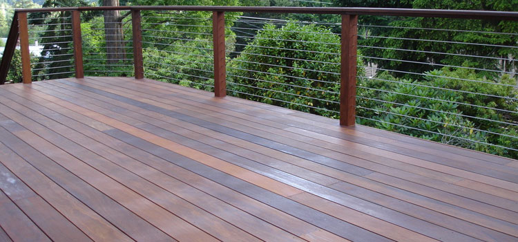 Installing IPE Decking in Sunland-Tujunga, CA